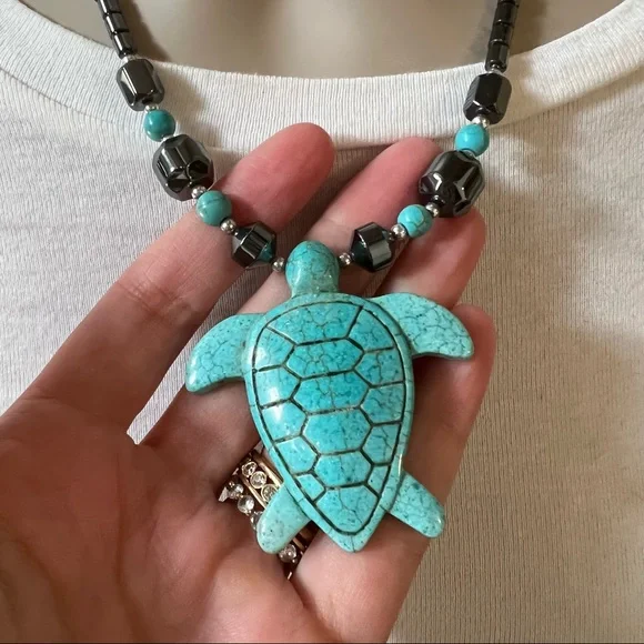 🐢Healing hematite bead & turquoise turtle pendant necklace - Picture 7 of 8